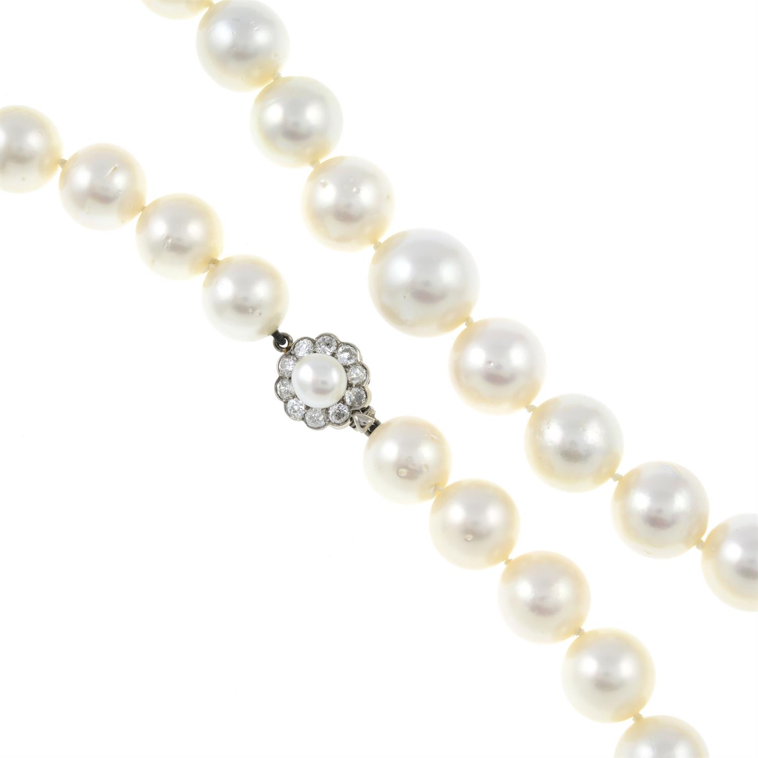 A slightly graduated cultured pearl single-strand necklace, with cultured pearl and circular-cut - Image 2 of 6