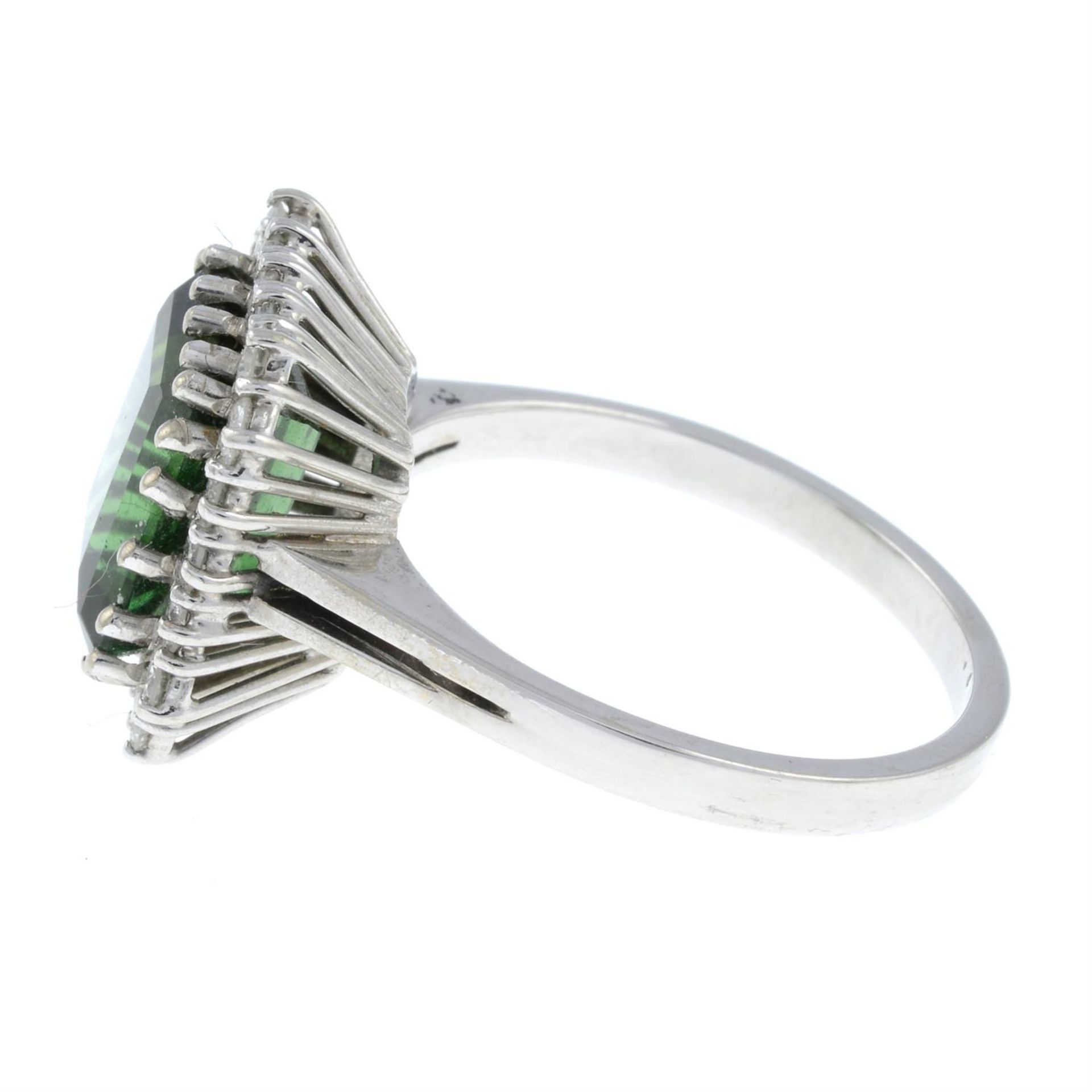 A green tourmaline and brilliant-cut diamond cluster ring. - Image 3 of 6