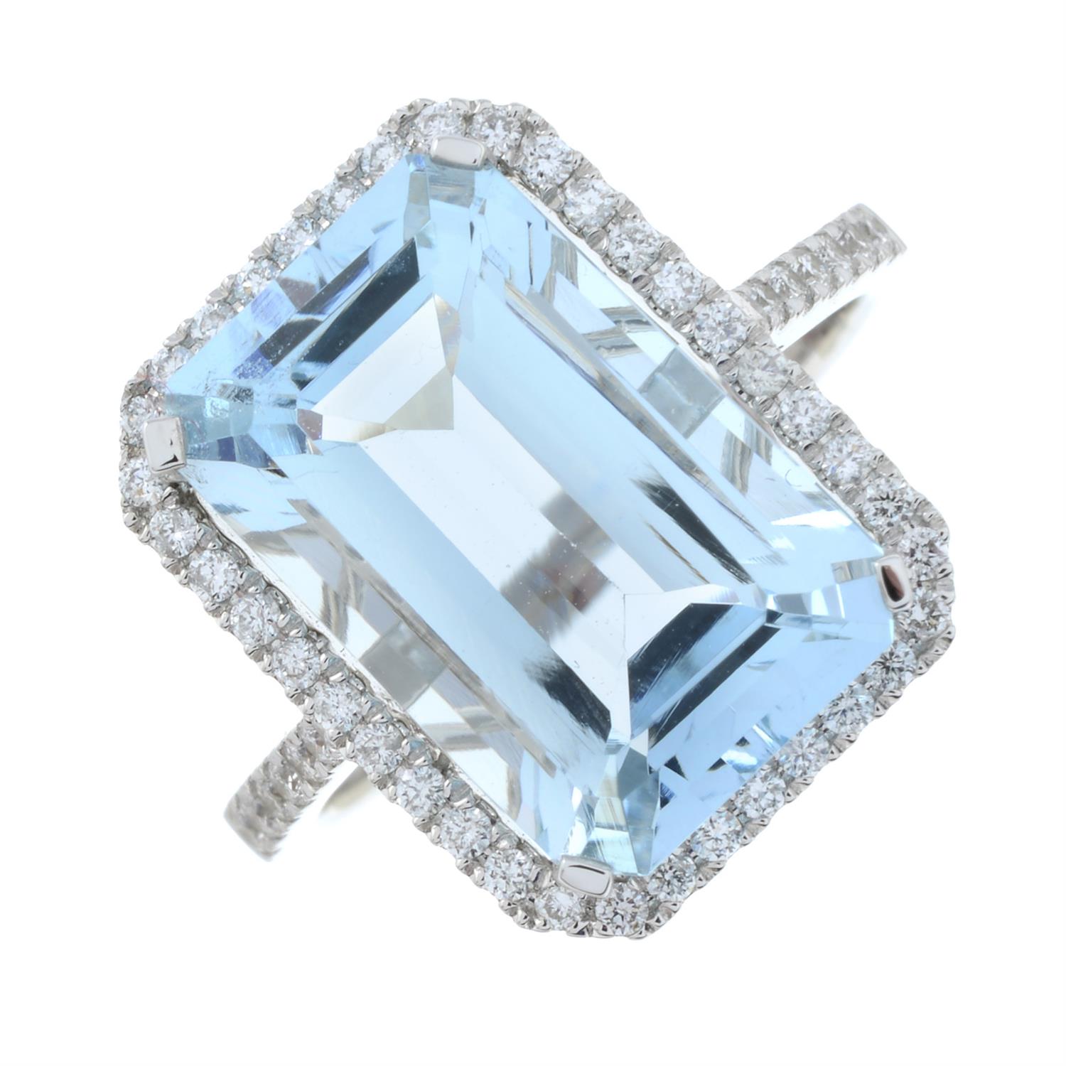 An 18ct gold aquamarine and brilliant-cut diamond ring. - Image 2 of 6