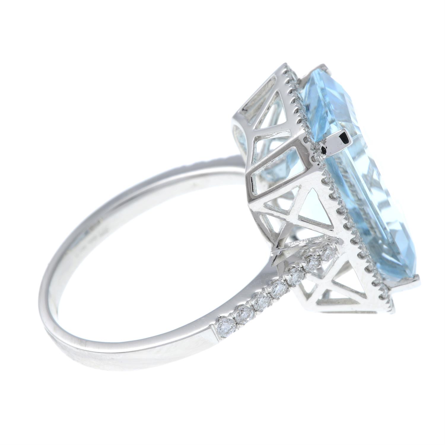 An 18ct gold aquamarine and brilliant-cut diamond ring. - Image 4 of 6