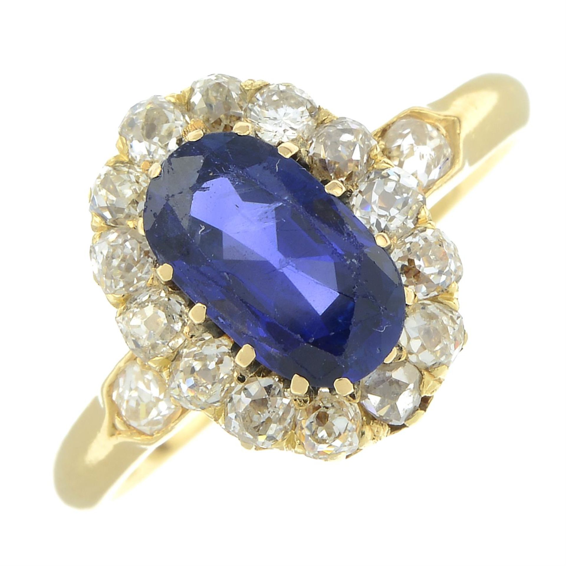 A late Victorian 18ct gold Sri Lankan sapphire and old-cut diamond cluster ring. - Bild 2 aus 7