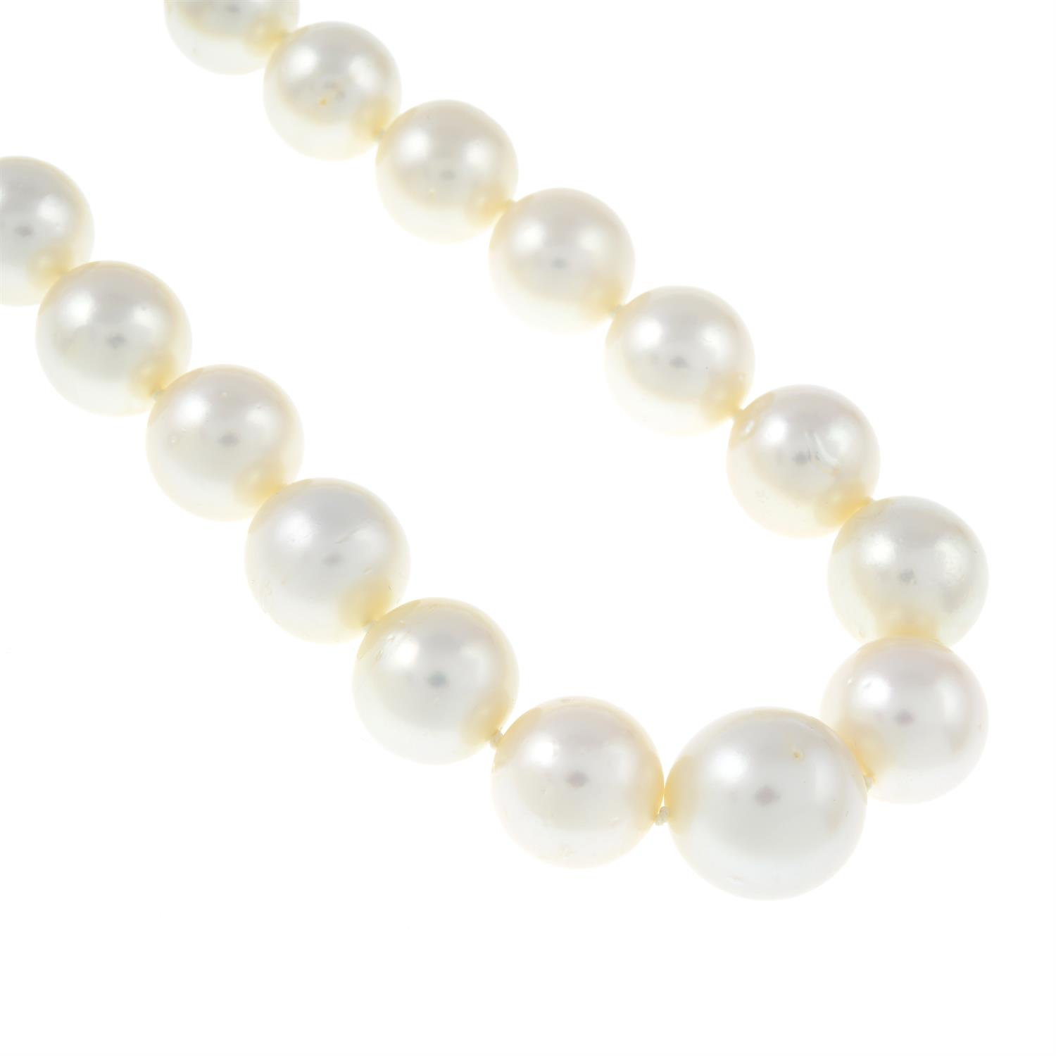 A slightly graduated cultured pearl single-strand necklace, with cultured pearl and circular-cut - Image 5 of 6