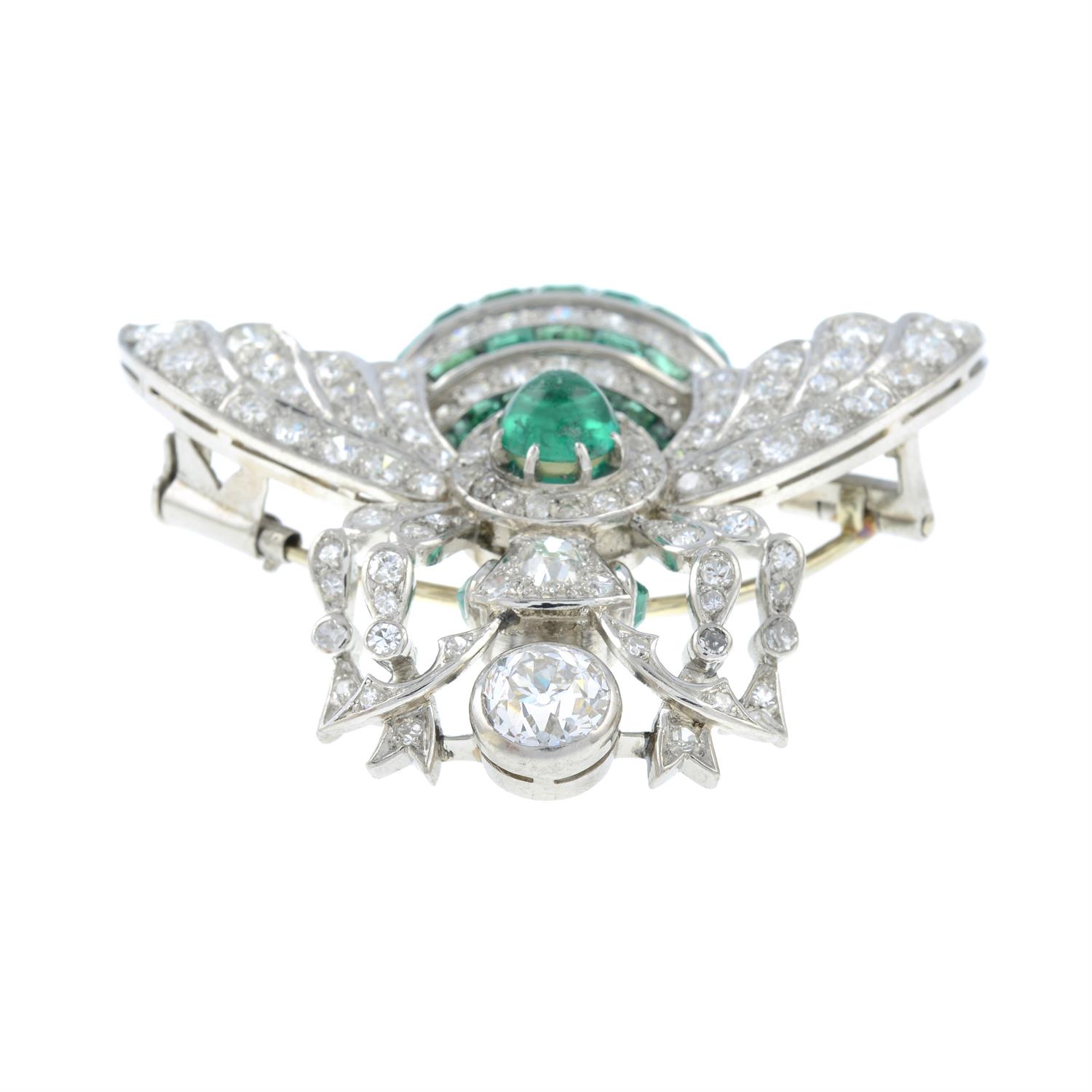 An emerald and diamond bee brooch. - Image 5 of 6