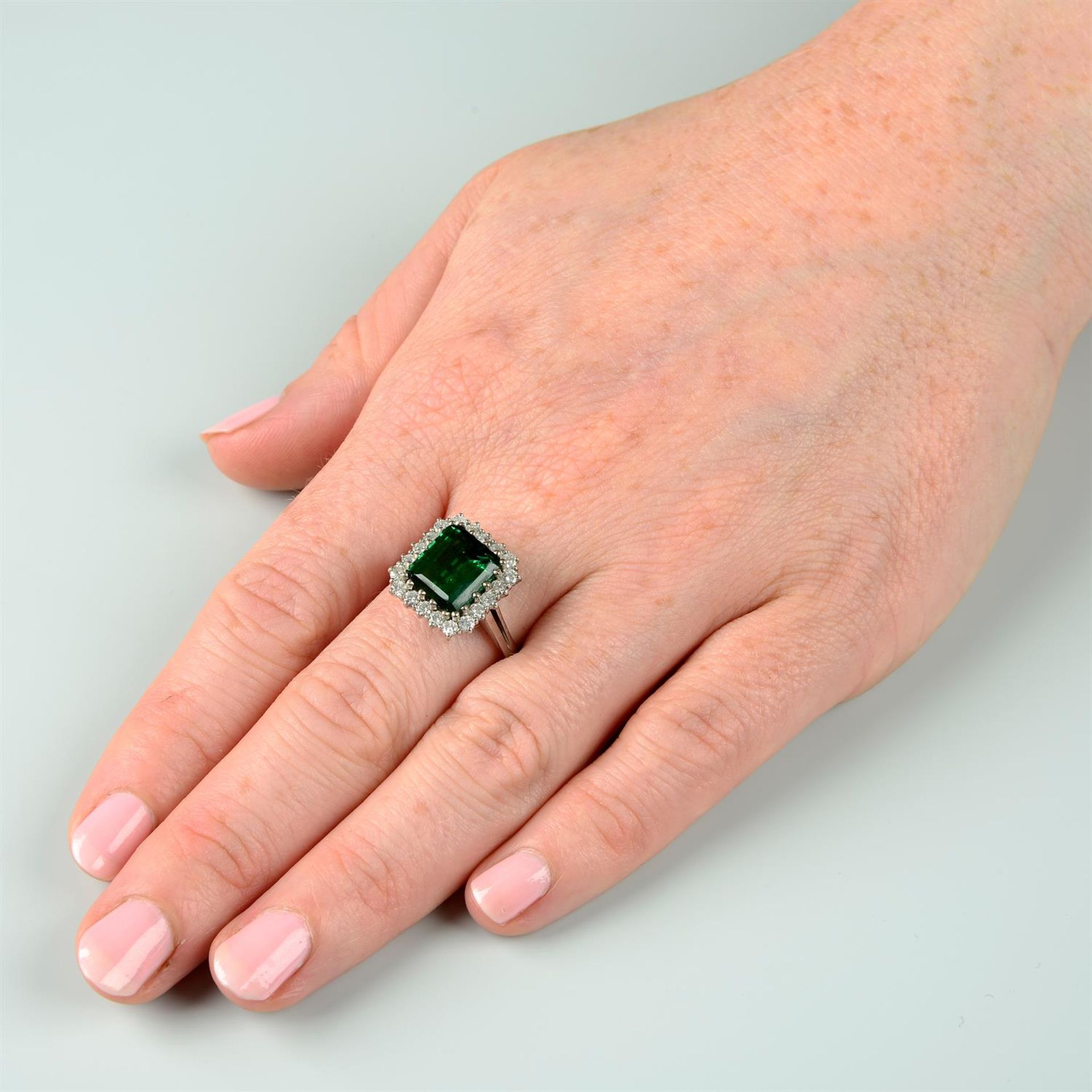 A green tourmaline and brilliant-cut diamond cluster ring. - Image 6 of 6