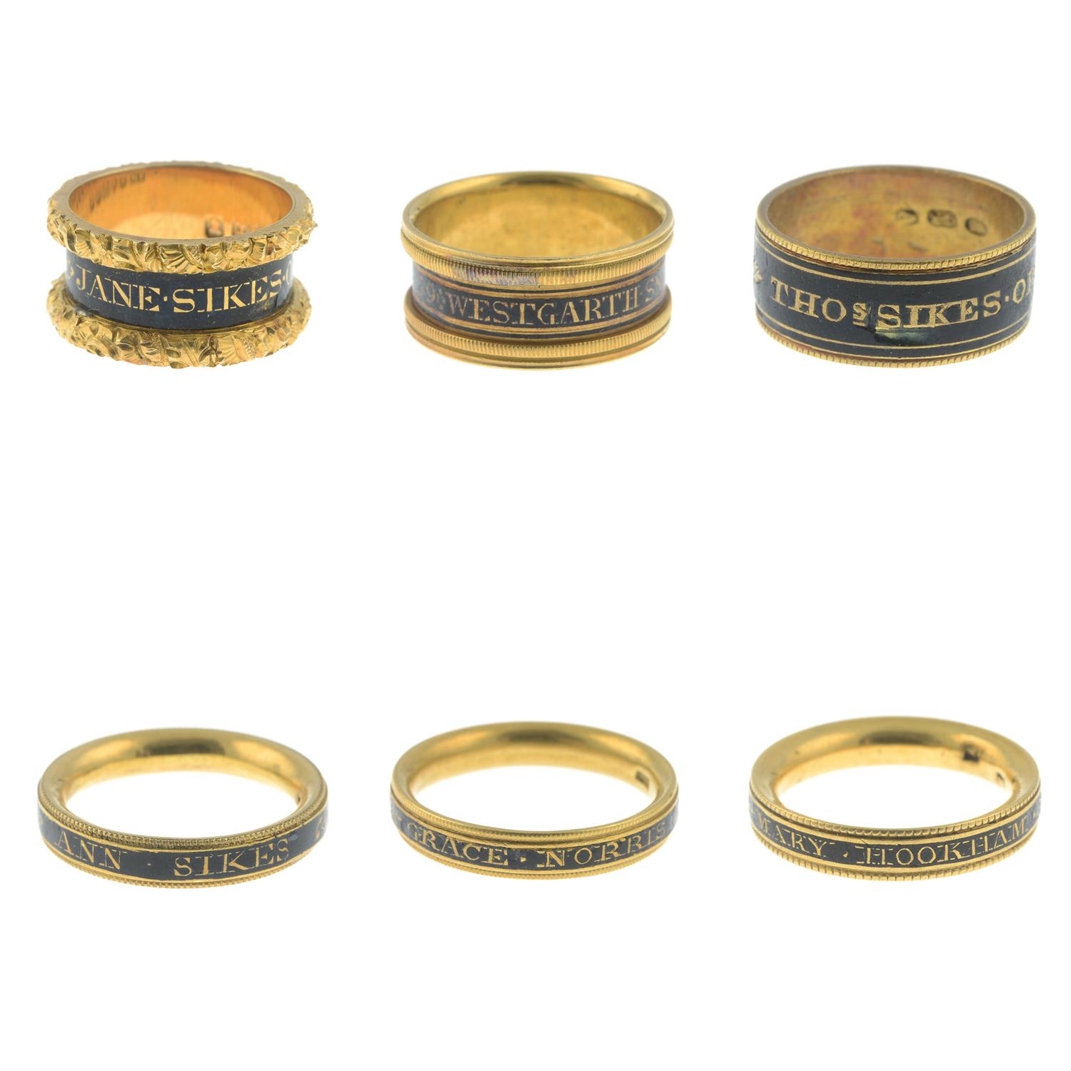 A collection of sixty-three Georgian and William IV gold and enamel mourning rings. - Image 7 of 16