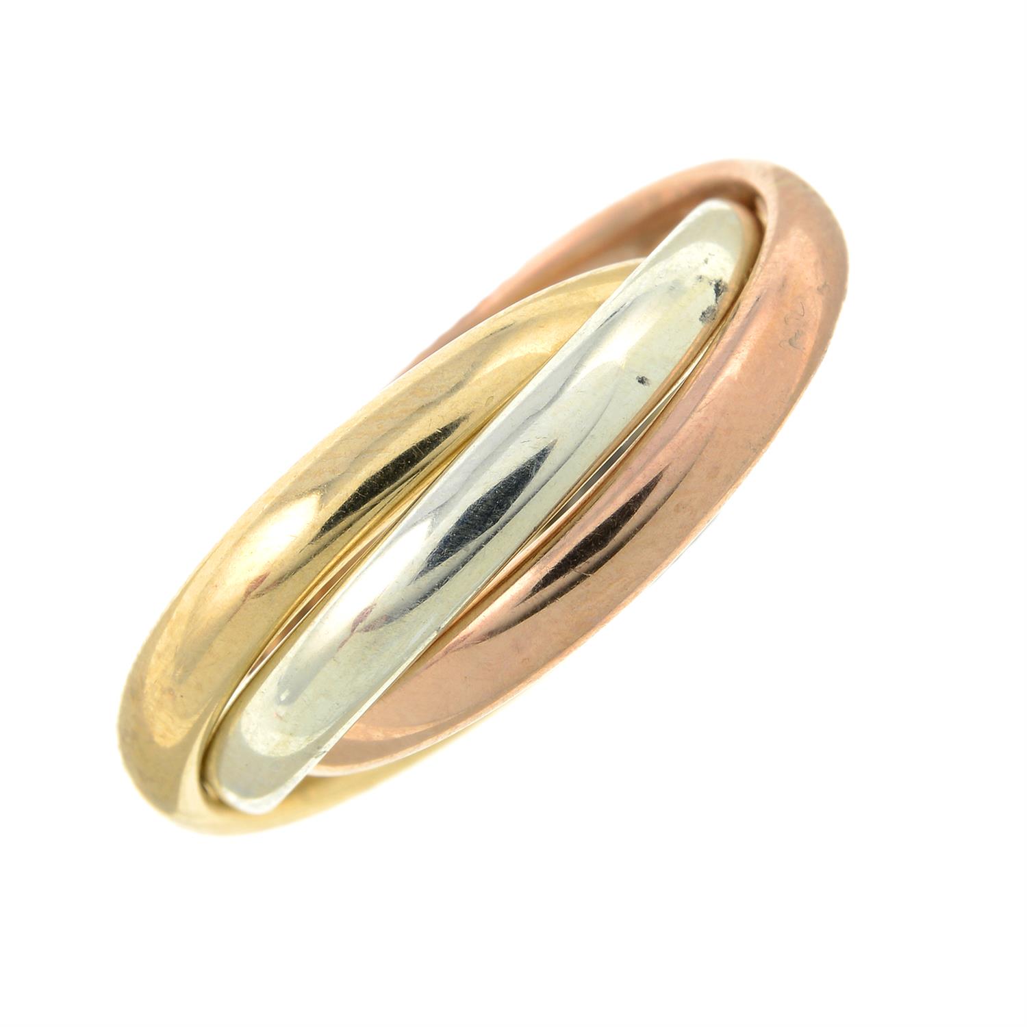 A 9ct tri-colour interlocking band ring.