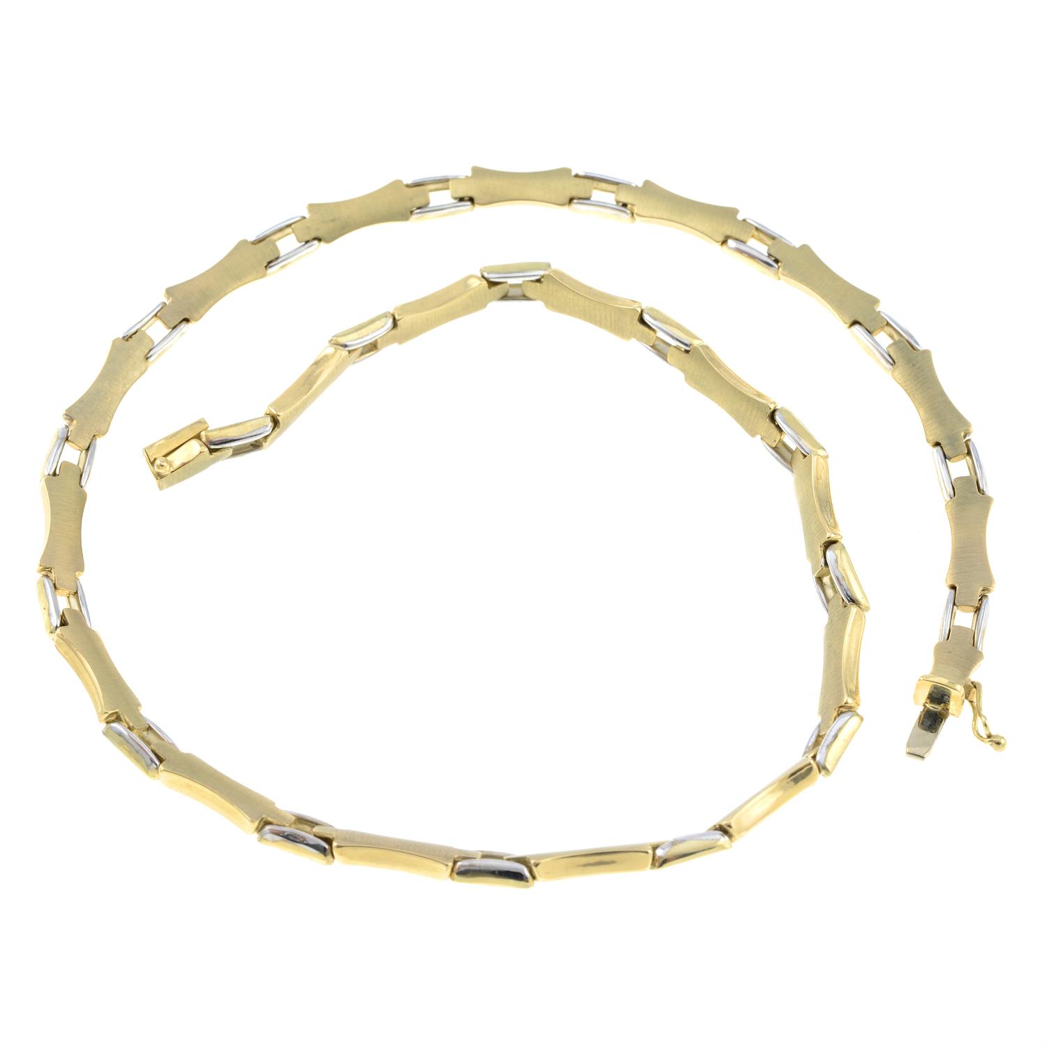 A 9ct gold necklace. - Image 2 of 2