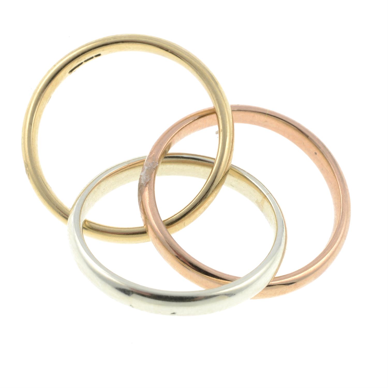 A 9ct tri-colour interlocking band ring. - Image 2 of 4