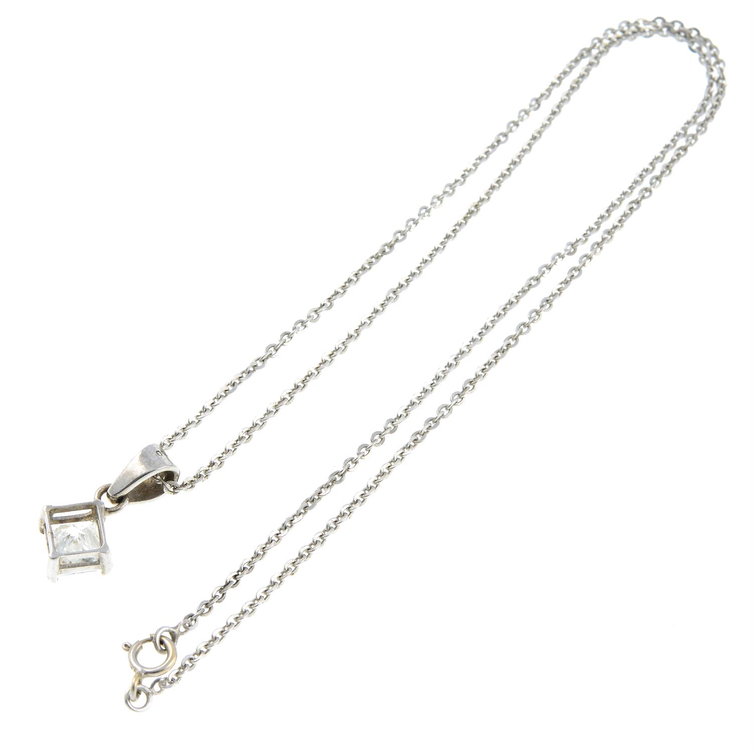 A square-shape diamond pendant, with chain. - Image 2 of 2