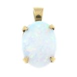 A 9ct gold synthetic opal pendant.