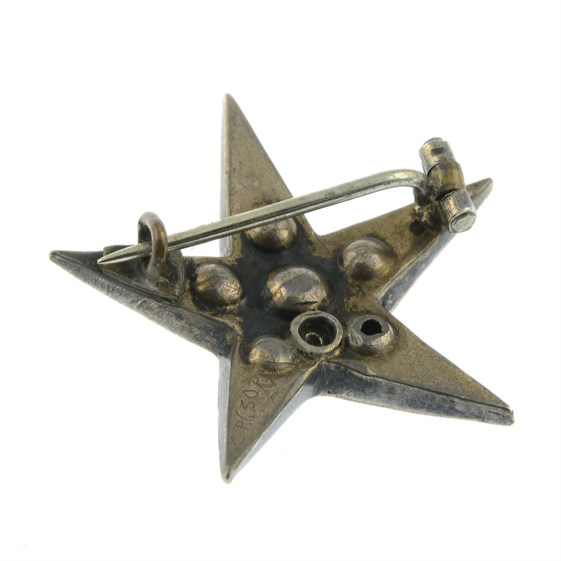 A late 19th century paste star brooch. - Bild 2 aus 2