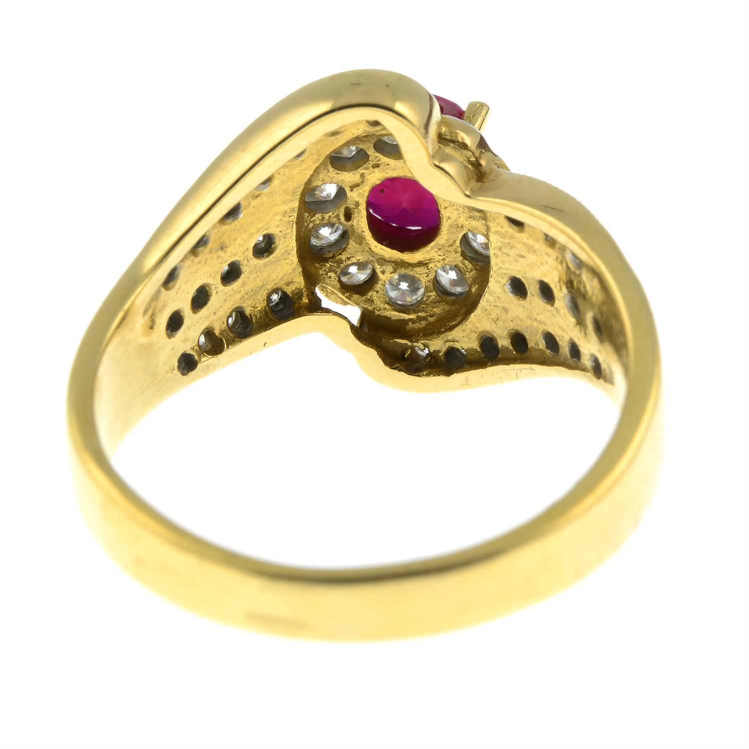 A ruby and diamond dress ring. - Bild 3 aus 3