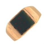 An early to mid 20th century 15ct gold bloodstone signet ring.