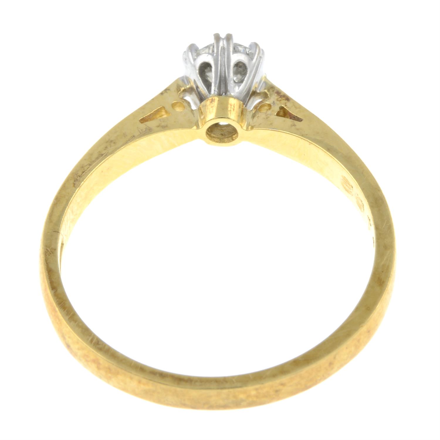 An 18ct gold brilliant-cut diamond single-stone ring. - Bild 3 aus 3