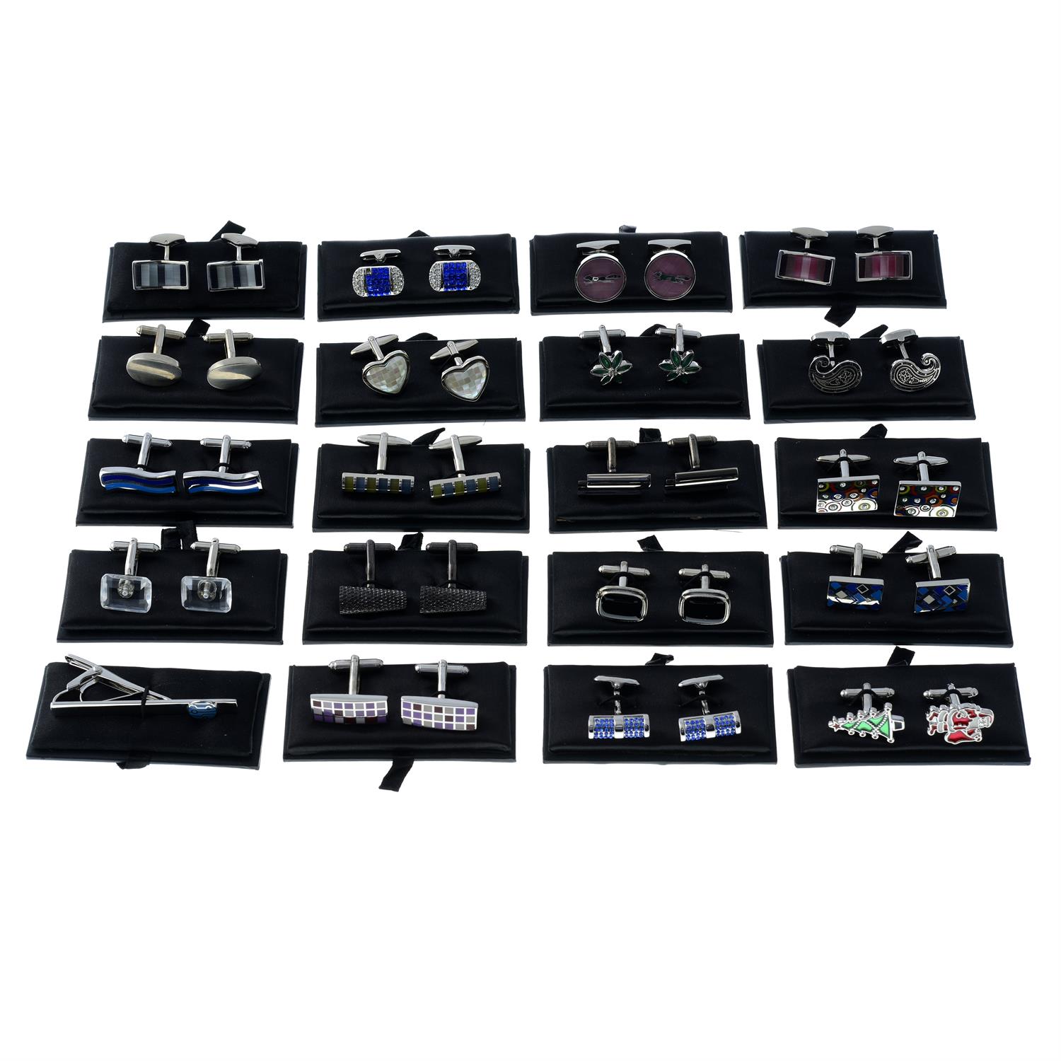 Nineteen pairs of cufflinks and one tie slide. - Bild 2 aus 2