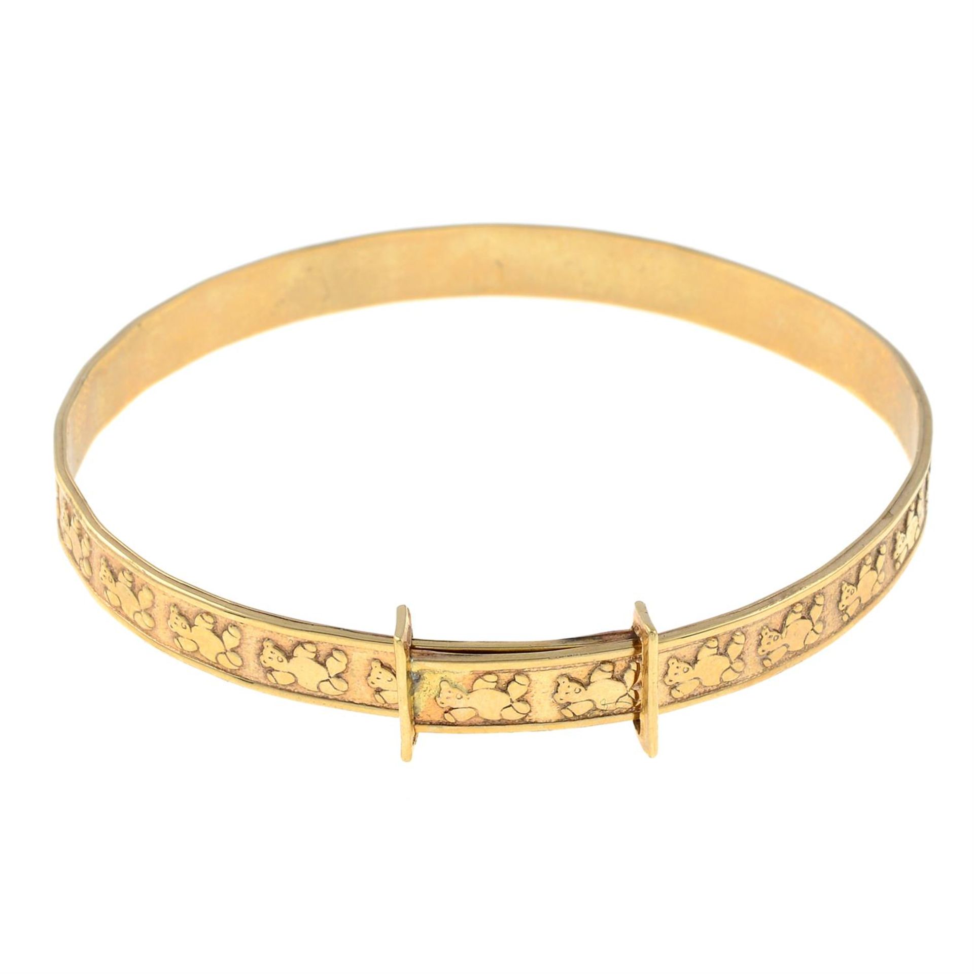 A 9ct gold teddy bear adjustable bangle.