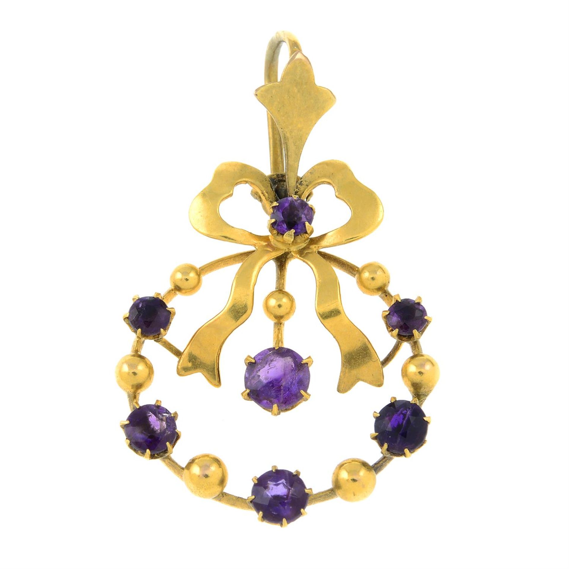 An early 20th century 15ct gold amethyst pendant.