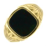 An 18ct gold bloodstone signet ring.
