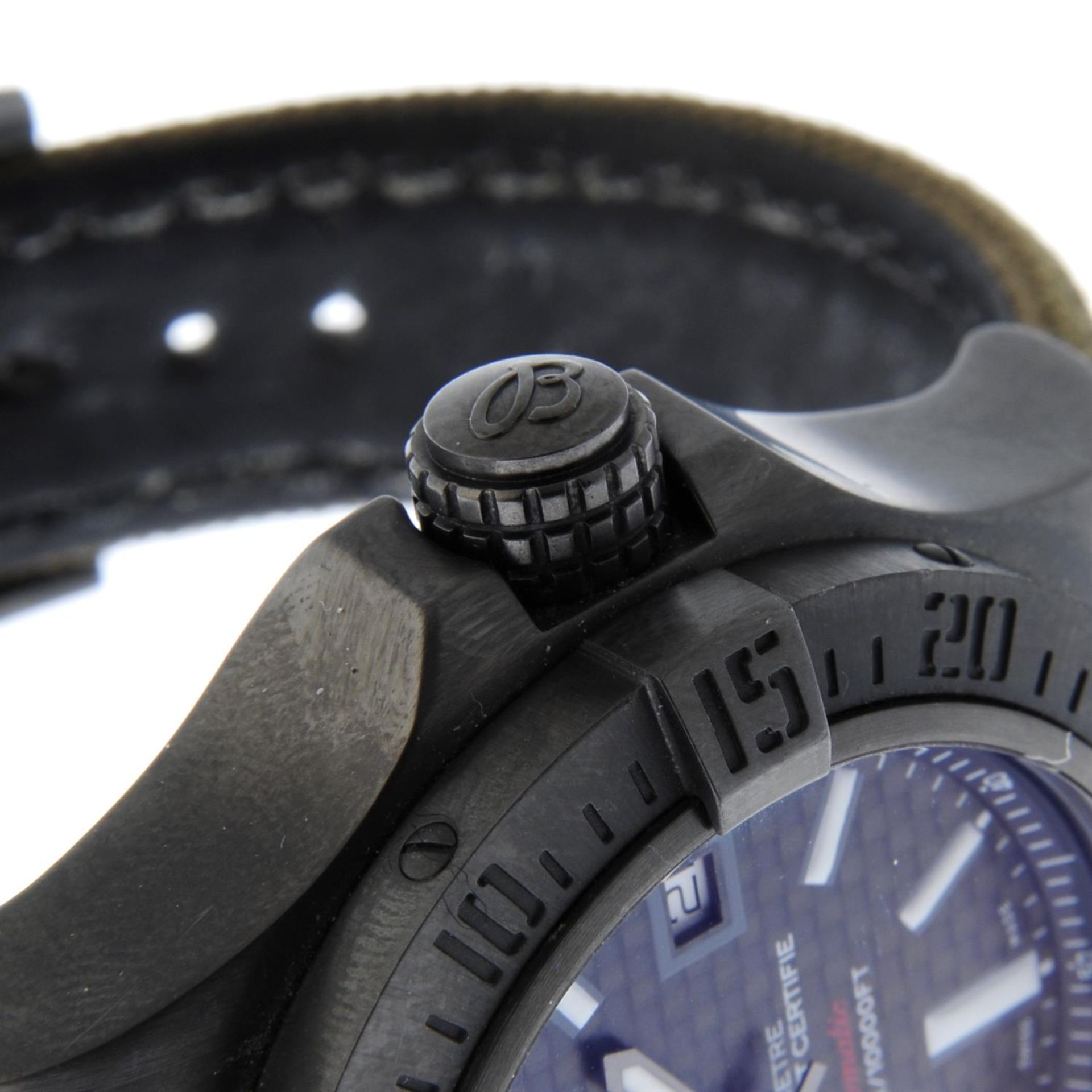 BREITLING - a limited edition PVD coated stainless steel Avenger II Seawolf wristwatch, 44mm. - Image 4 of 6