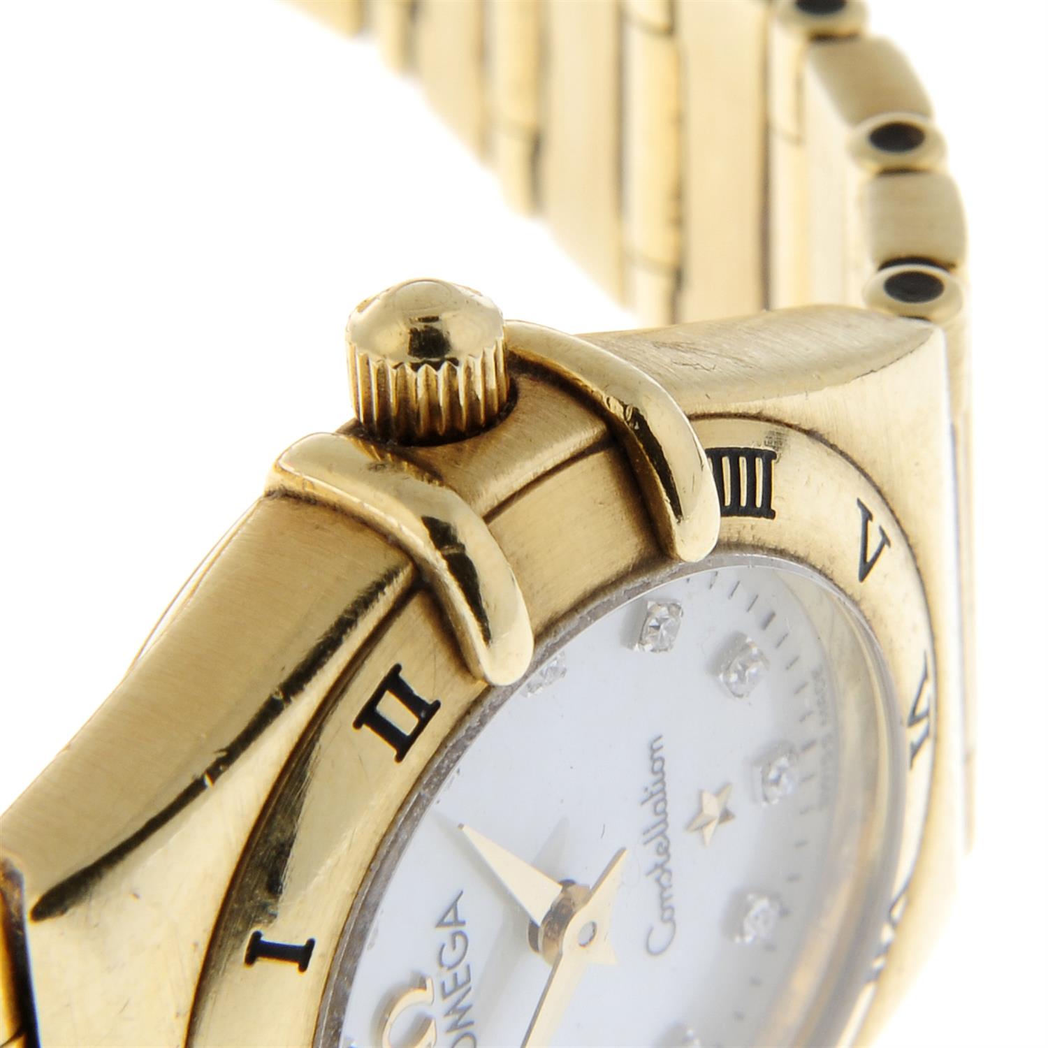 OMEGA - an 18ct yellow gold Constellation bracelet watch, 22mm. - Image 4 of 5