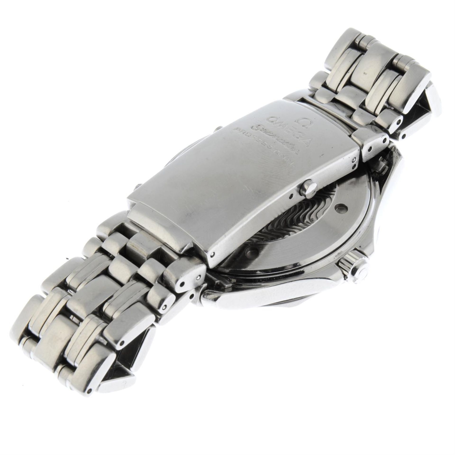 OMEGA - a stainless steel Seamaster Professional 300M bracelet watch, 41mm. - Image 3 of 6