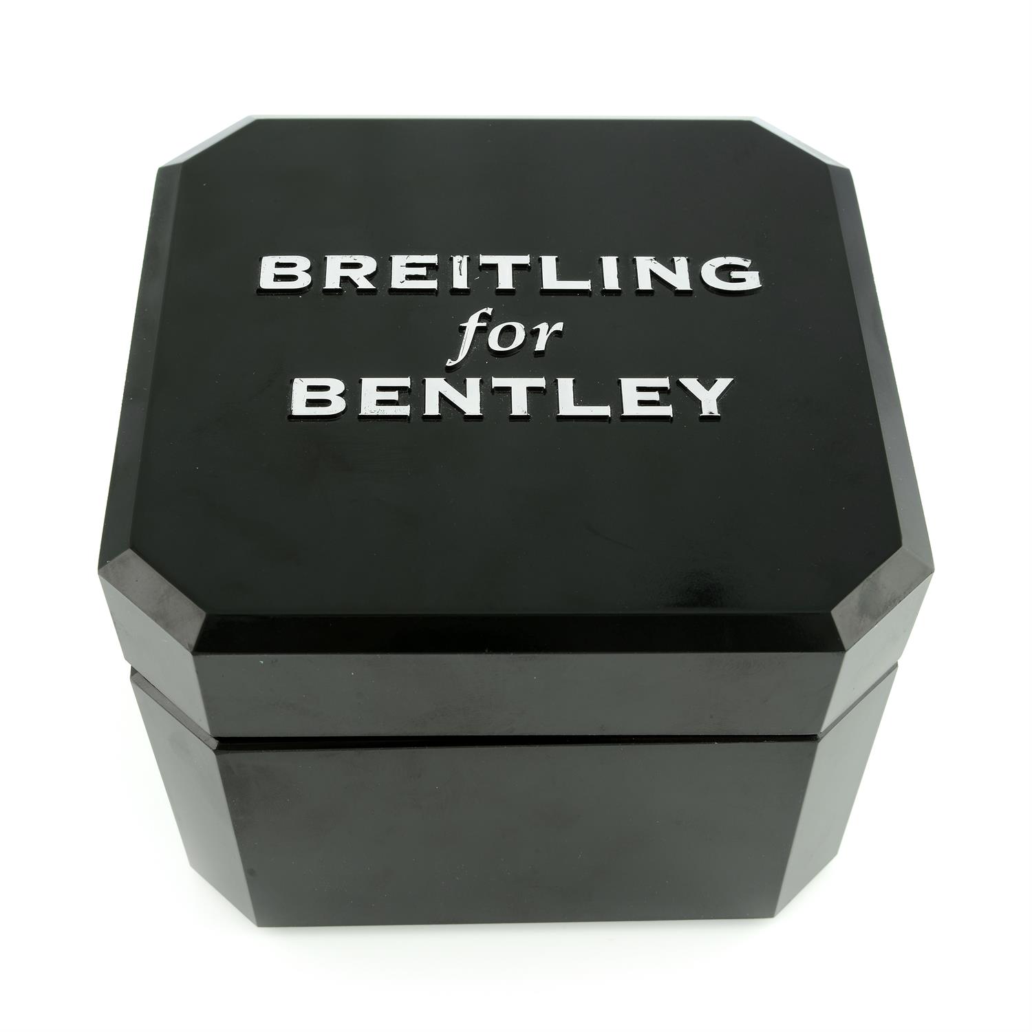 BREITLING - a stainless steel Bentley GT chronograph wrist watch, 47mm. - Image 5 of 6