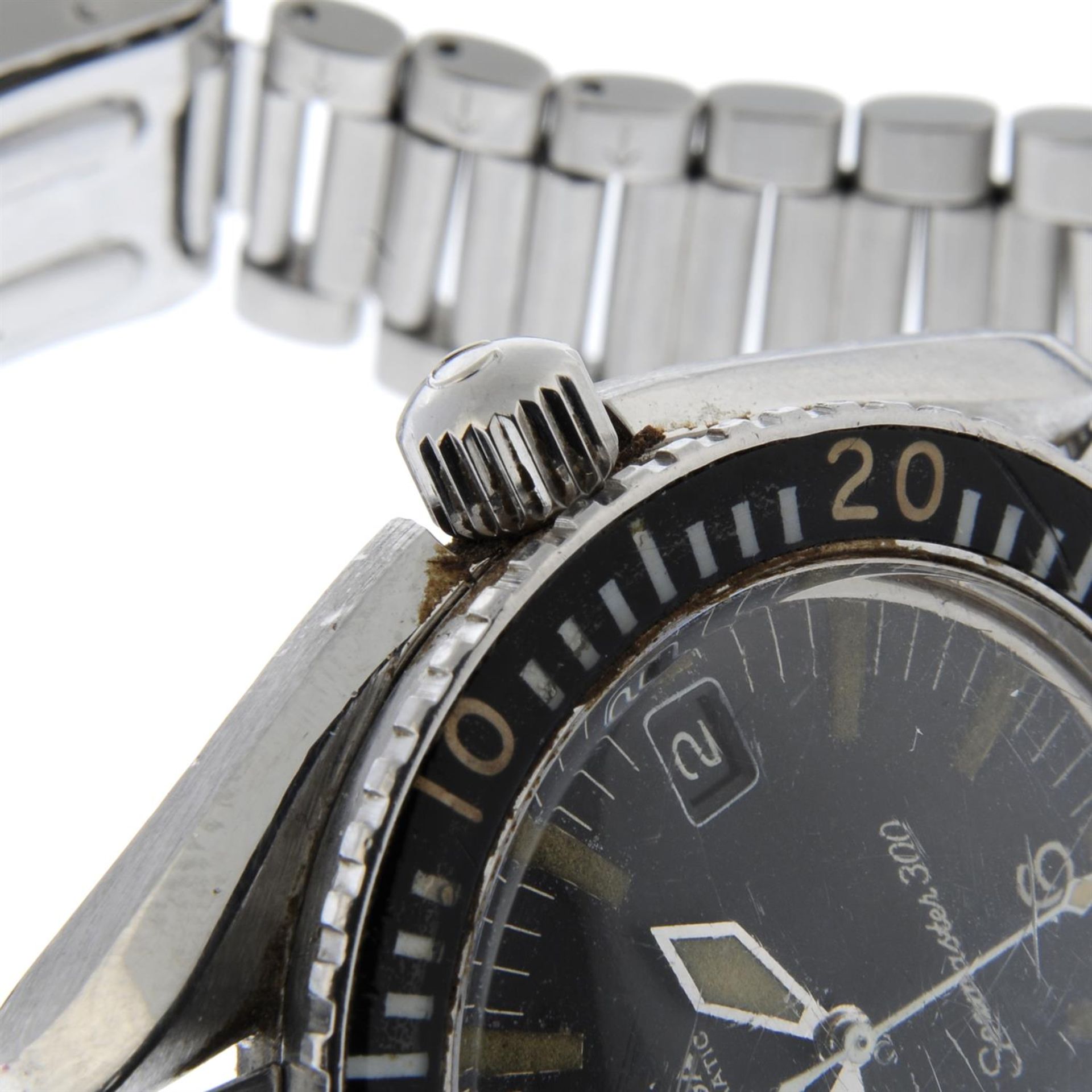 OMEGA - a stainless steel Seamaster 300 'Big Triangle' bracelet watch, 41mm. - Image 4 of 5