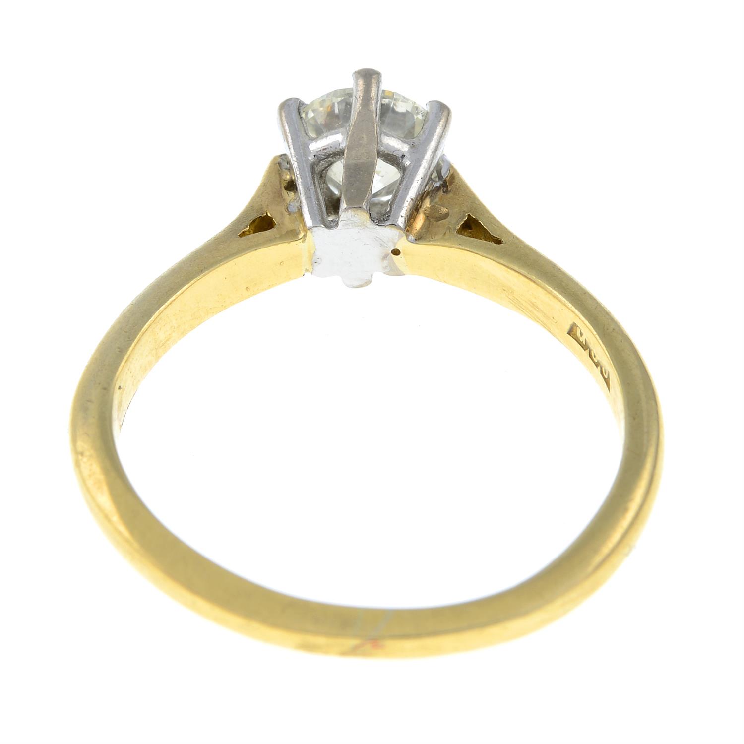 An 18ct gold brilliant-cut diamond single-stone ring. - Bild 3 aus 3