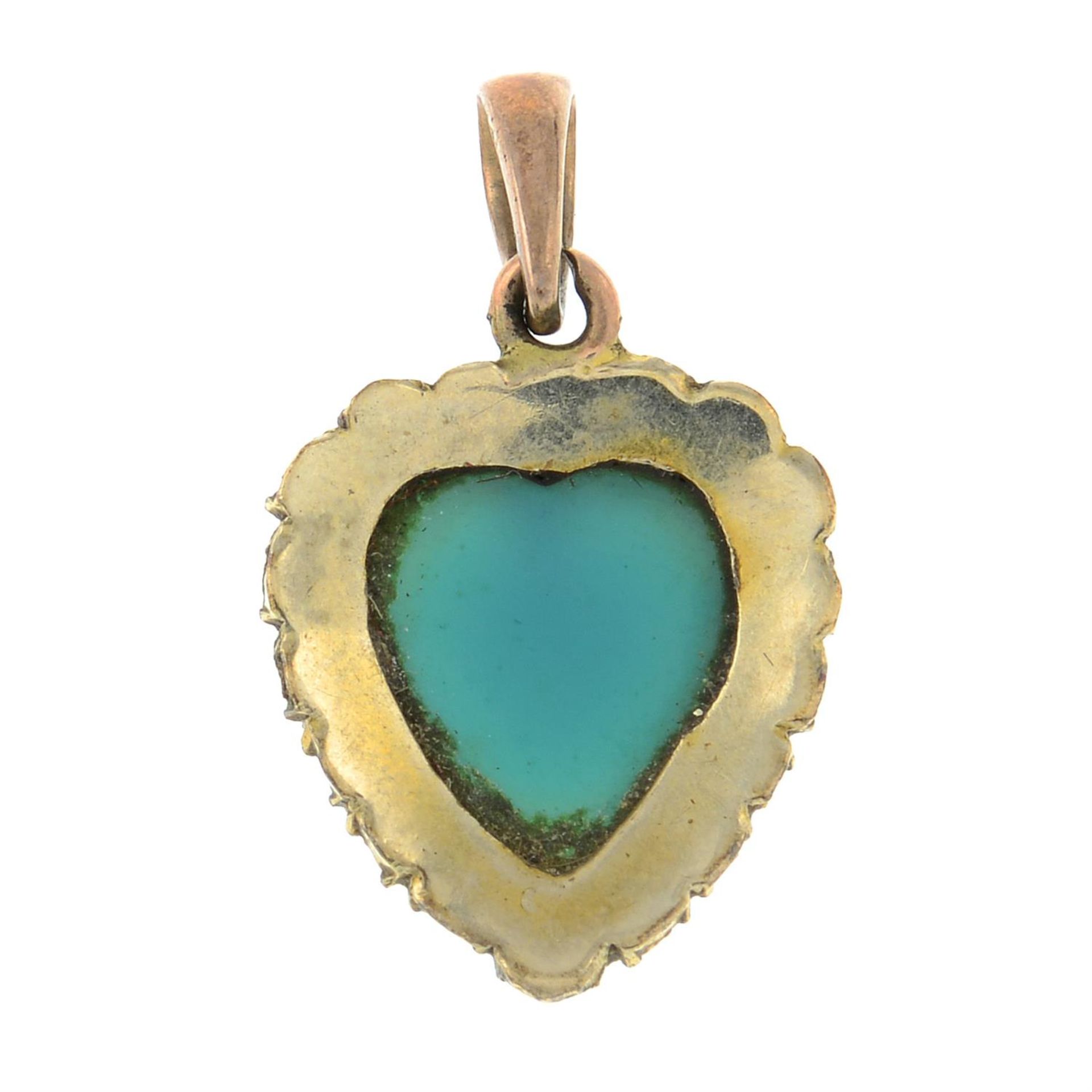 A 19th century, 9ct gold, chalcedony and seed pearl heart pendant. - Bild 2 aus 2