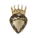 A 9ct gold smoky quartz crowned heart brooch with cultured pearl detail.