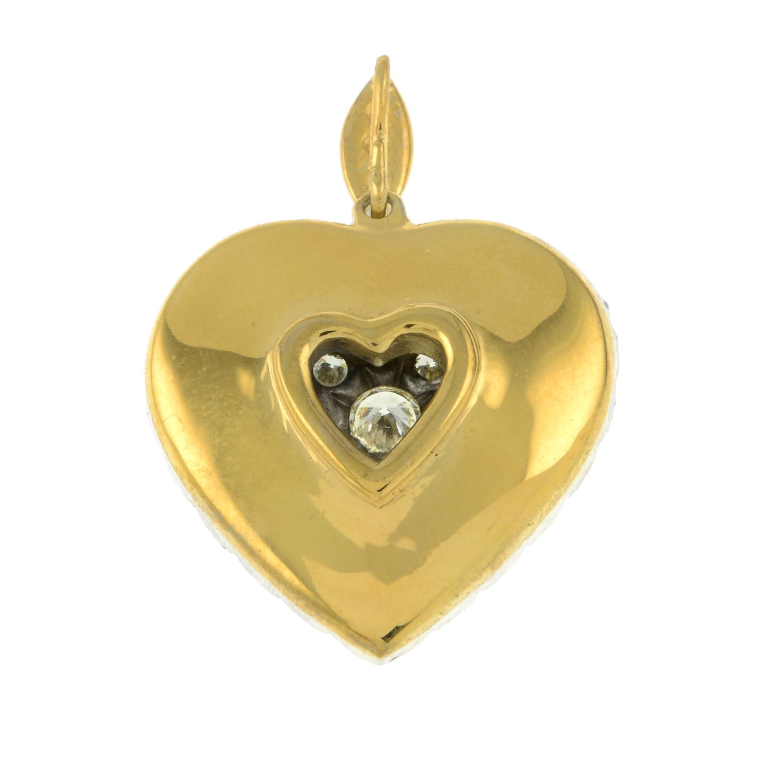 A brilliant-cut diamond heart pendant. - Bild 2 aus 2