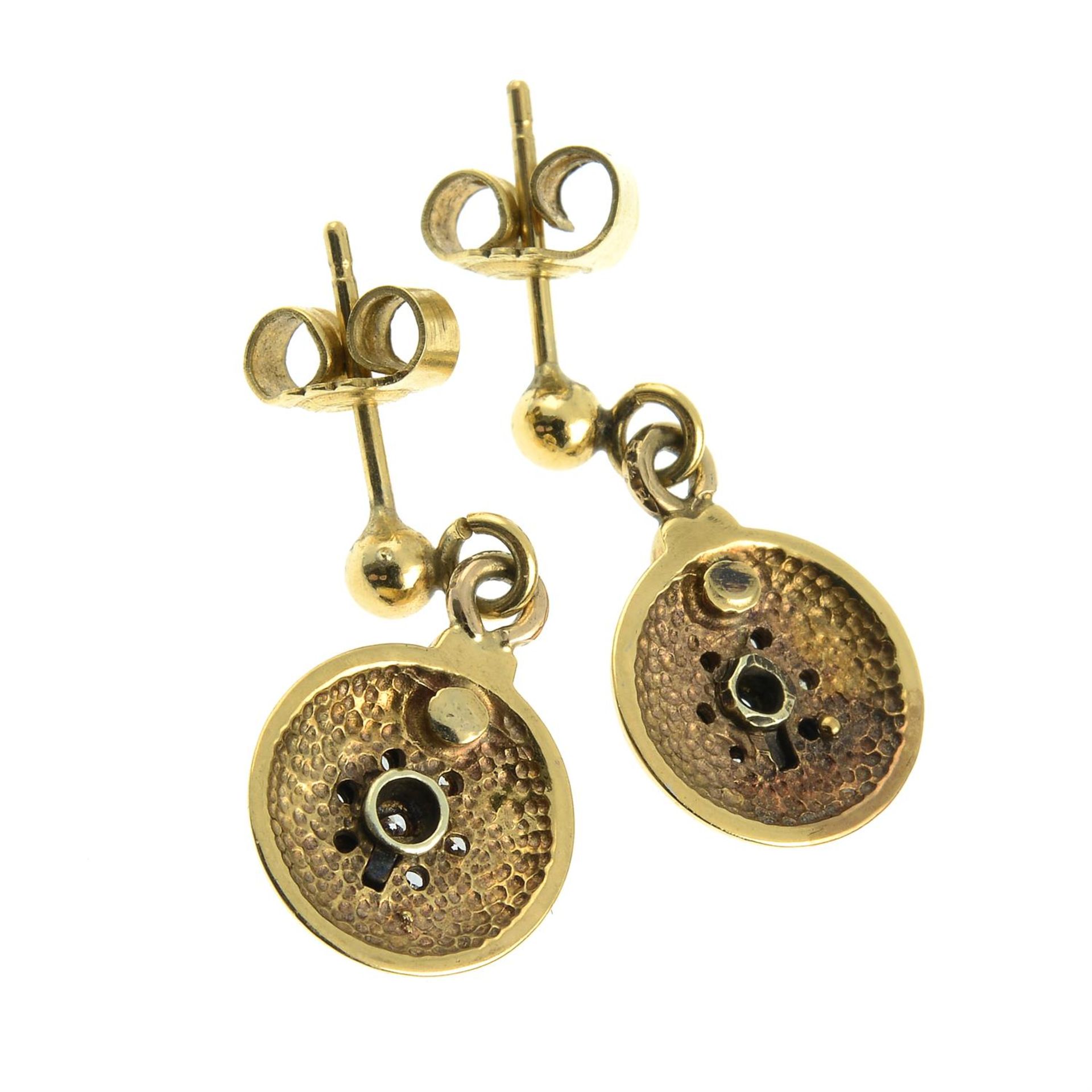 A pair of brilliant-cut diamond cluster drop earrings. - Bild 2 aus 2