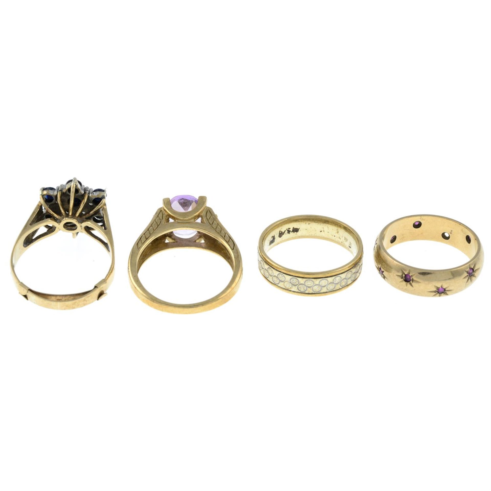 Three gem-set rings and a band ring. One AF. - Image 2 of 2