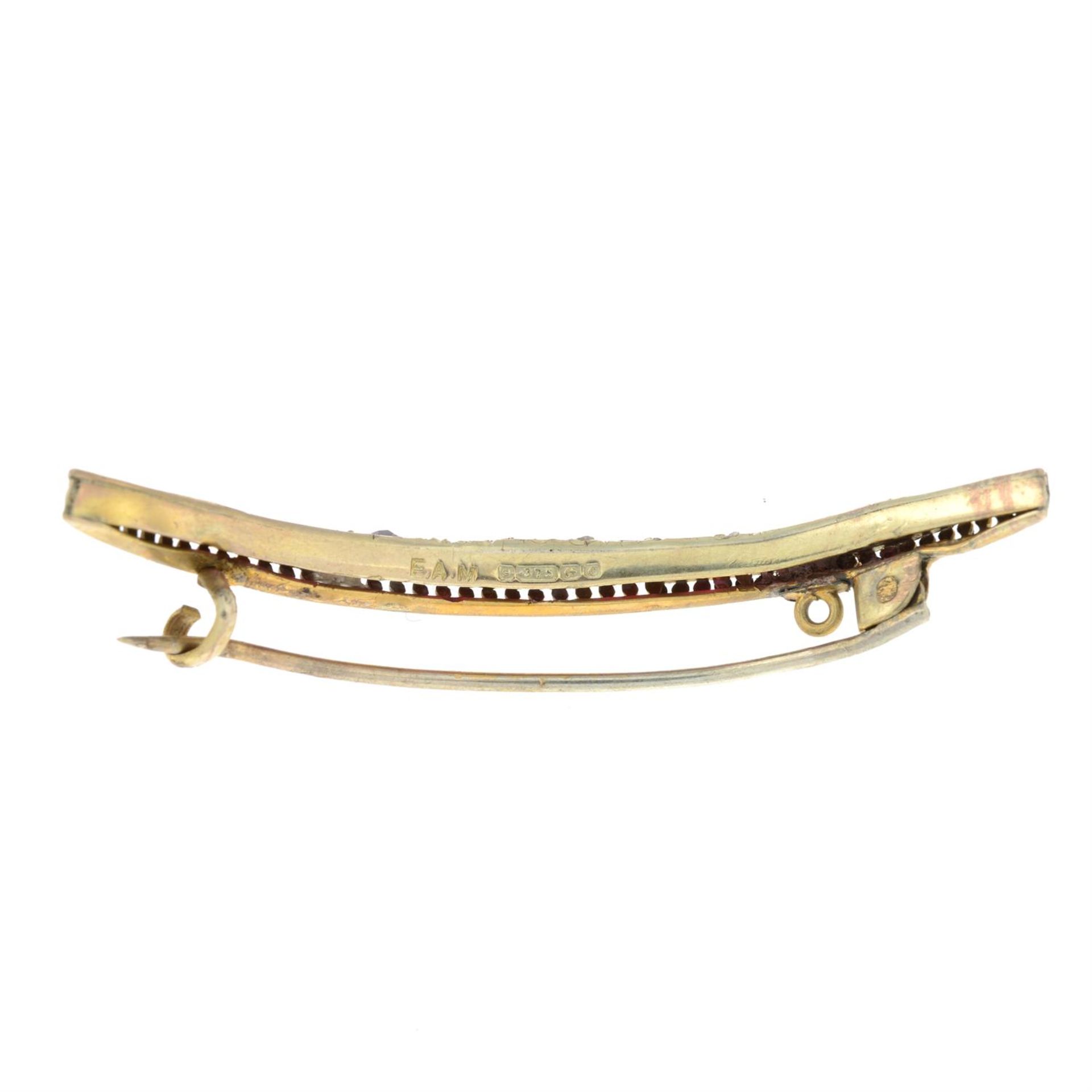 An Edwardian 9ct gold red paste and diamond point crescent brooch. AF. - Image 3 of 3