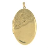 A 9ct gold locket.