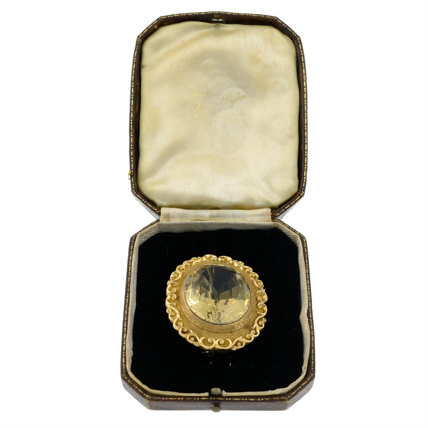 A late Victorian gold citrine brooch. - Bild 3 aus 3