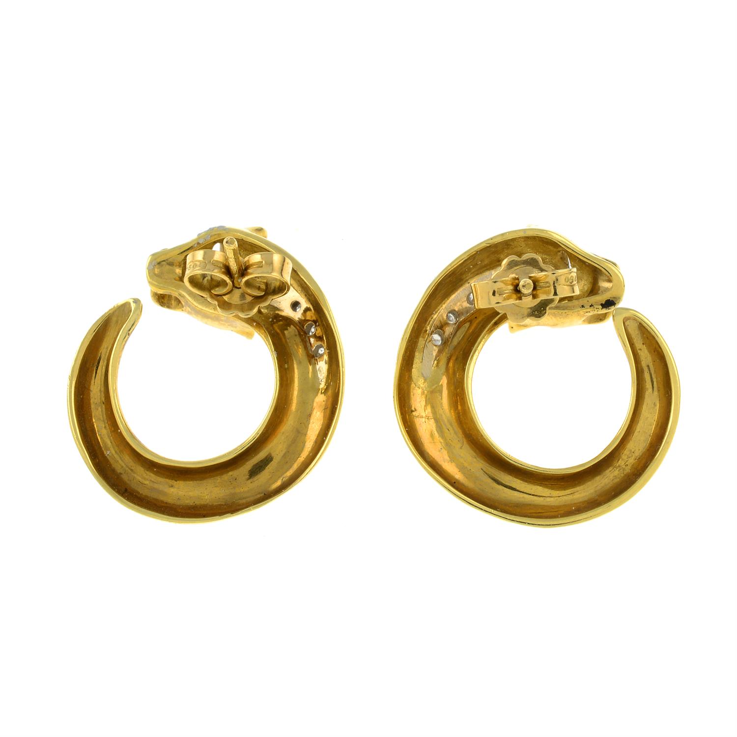 A pair of diamond panther hoop earrings. - Bild 2 aus 2