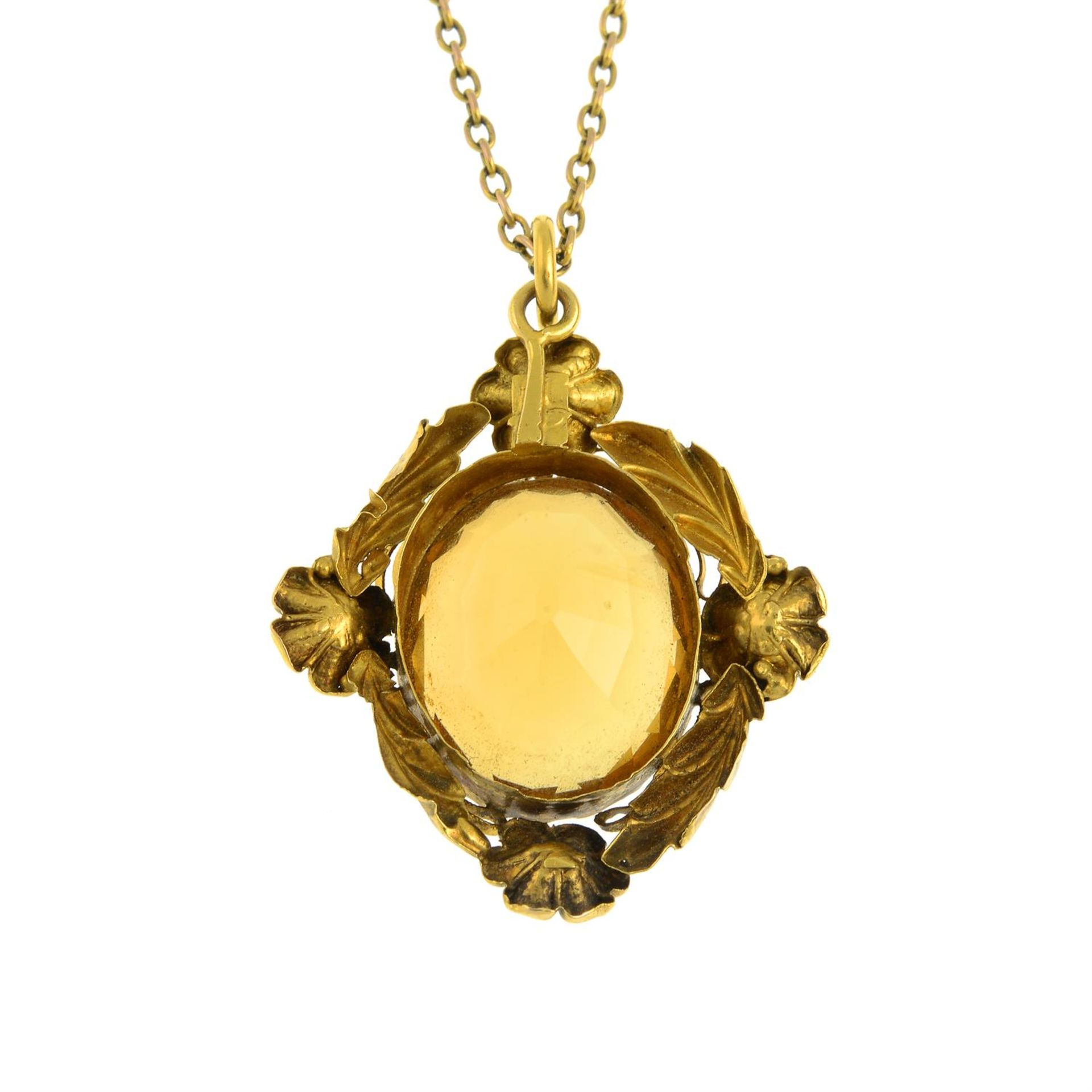 A mid 19th century gold citrine floral pendant, with a similar age 9ct gold chain. - Bild 2 aus 3