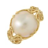 A 14ct gold mabe pearl dress ring.