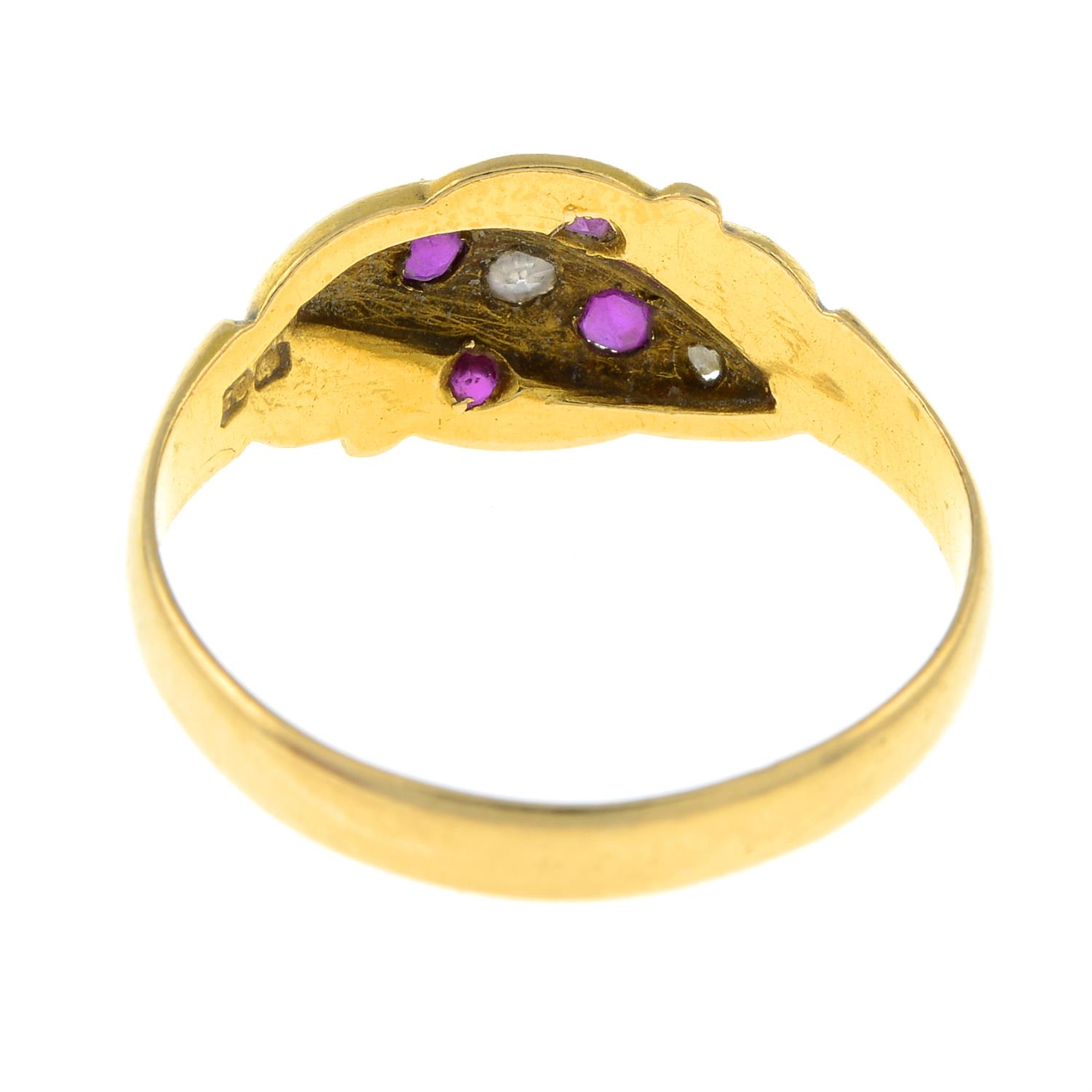 An Edwardian 18ct gold ruby and old-cut diamond ring. - Bild 3 aus 3