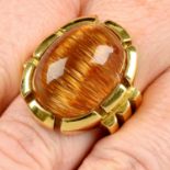 An 18ct gold cat's eye rutilated quartz ring.