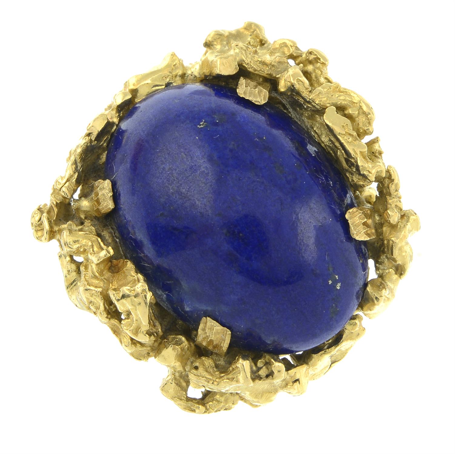 A 1960's 18ct gold lapis lazuli dress ring. - Bild 2 aus 7