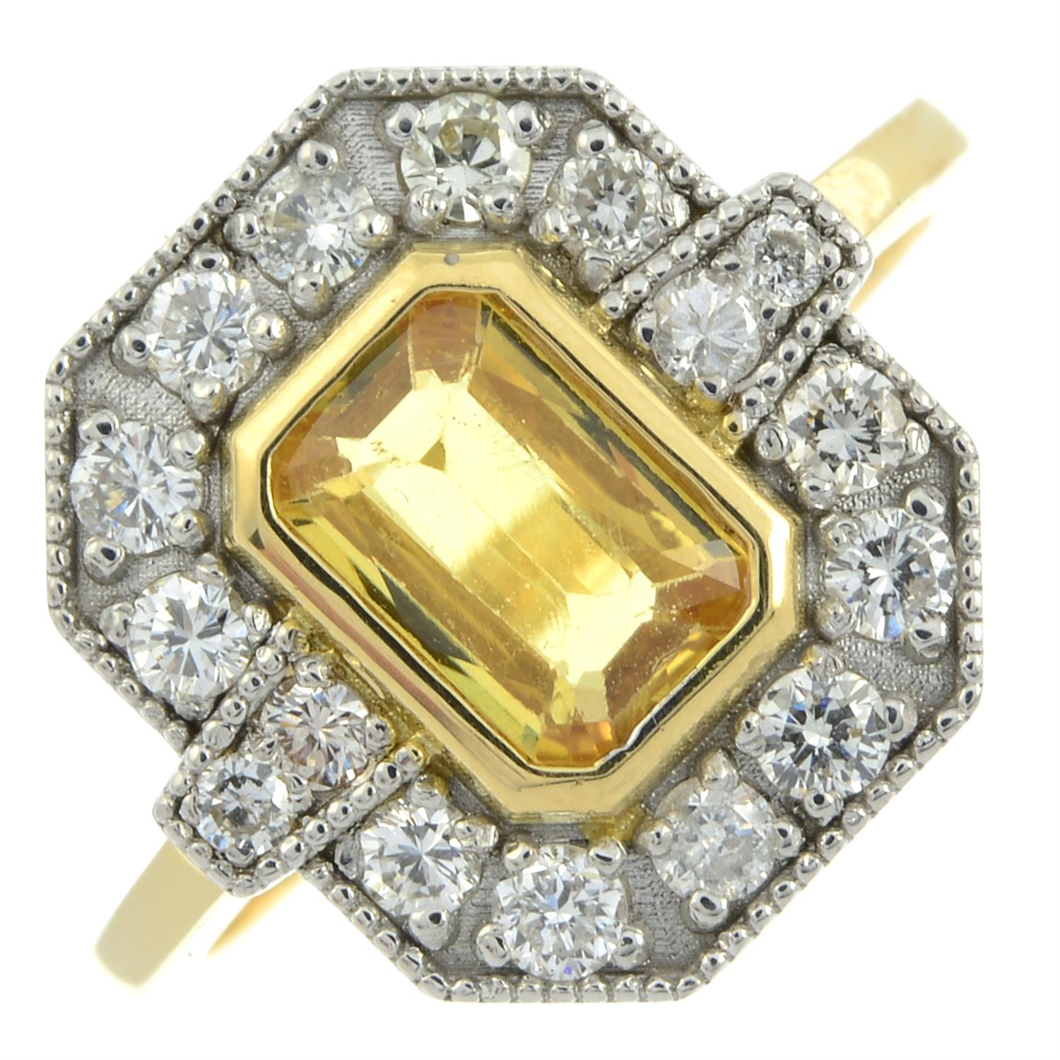 An 18ct gold yellow sapphire and brilliant-cut diamond geometric cluster ring. - Bild 2 aus 6