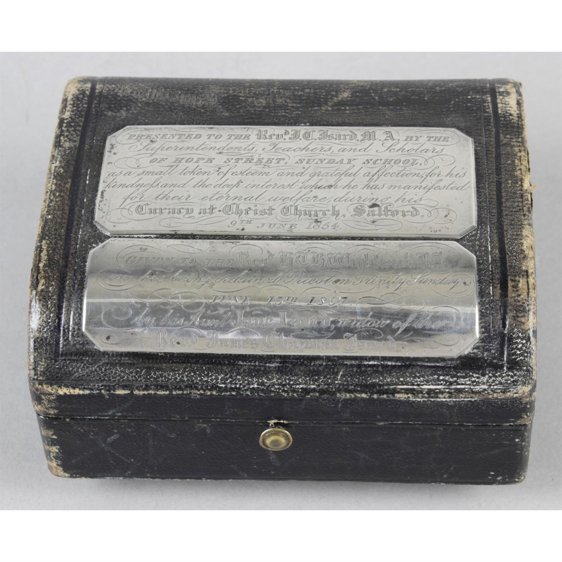 A Victorian silver travelling communion set in fitted presentation case. - Image 5 of 5