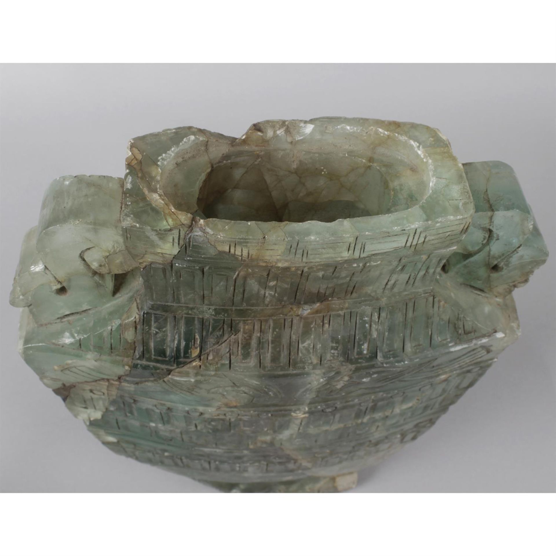 Green fluorite vase and cover. - Image 2 of 3