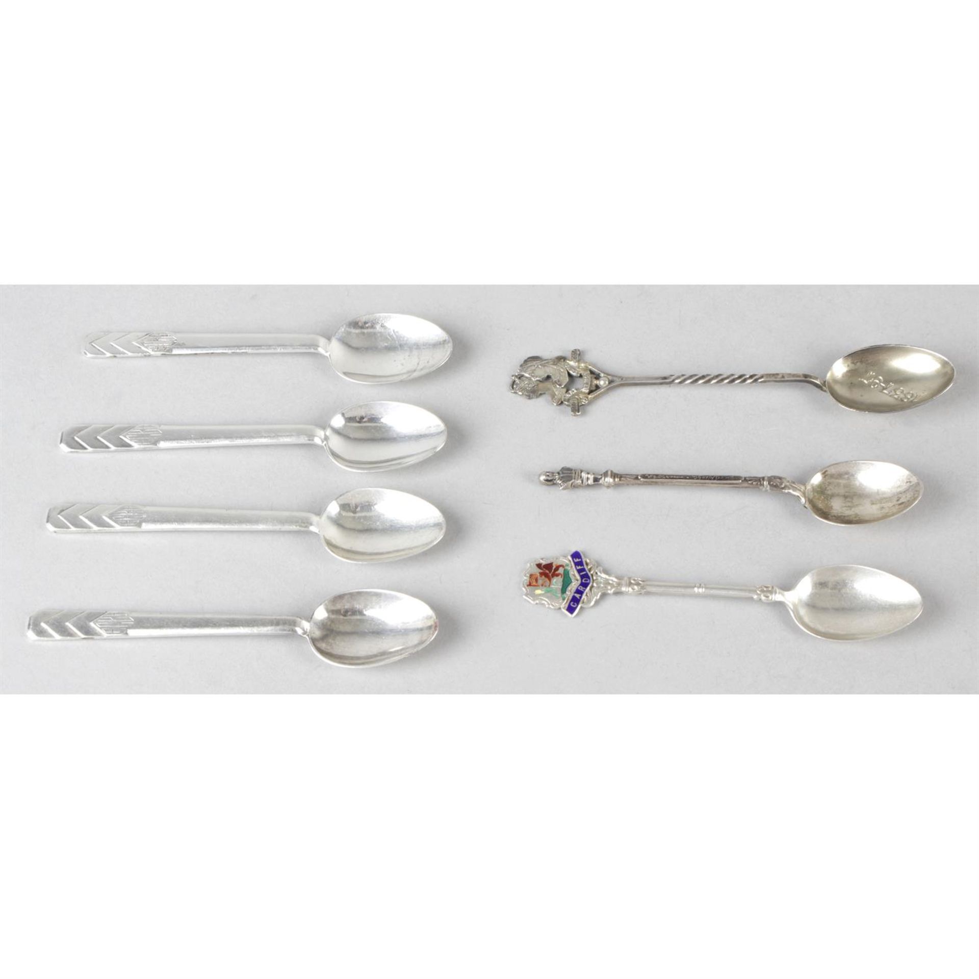 A selection of assorted spoons to include a reproduction Trefid spoon and Roman spoon, - Image 4 of 7