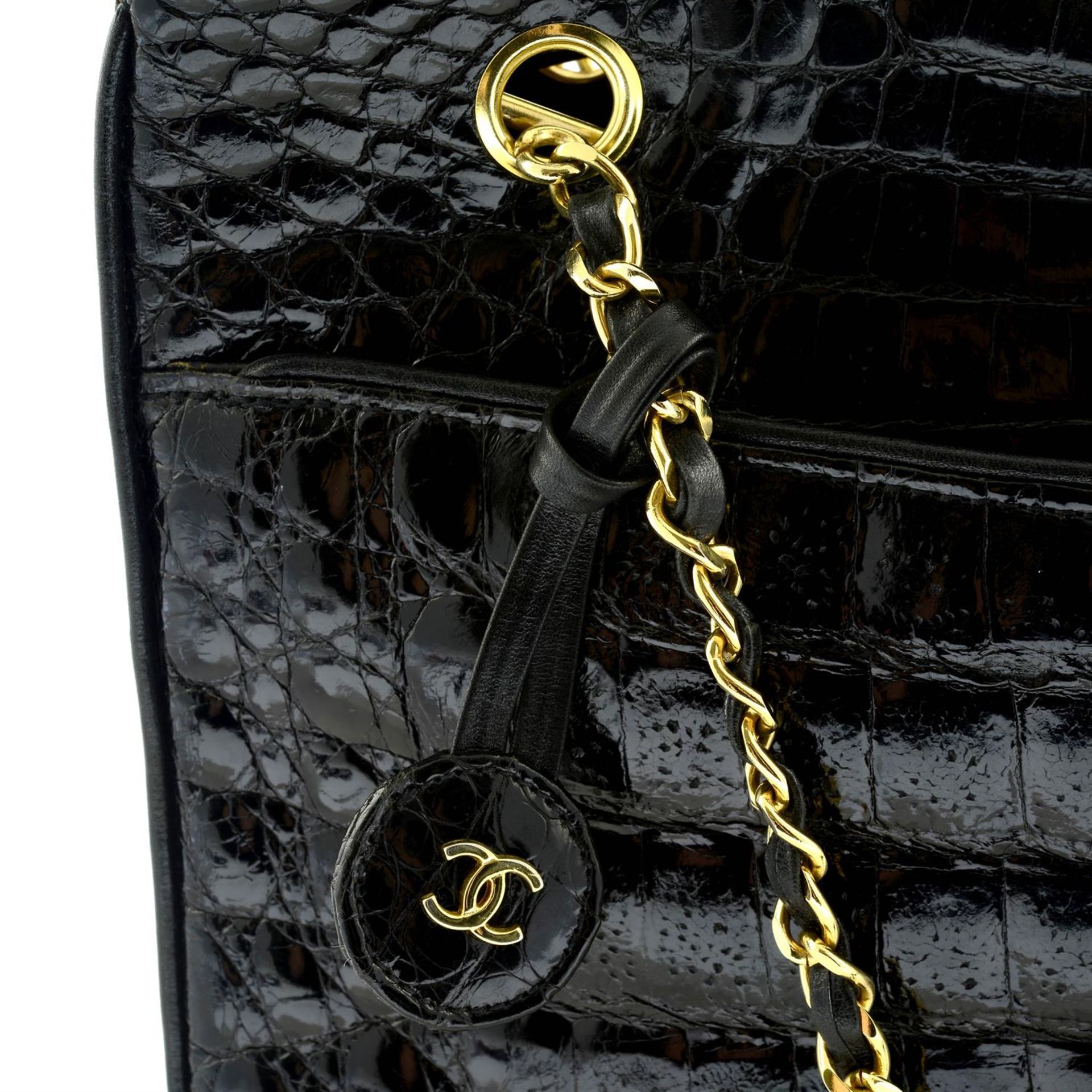 CHANEL - A black crocodile shoulder bag - Image 5 of 5