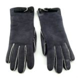 HERMÈS - a pair of sheepskin gloves.