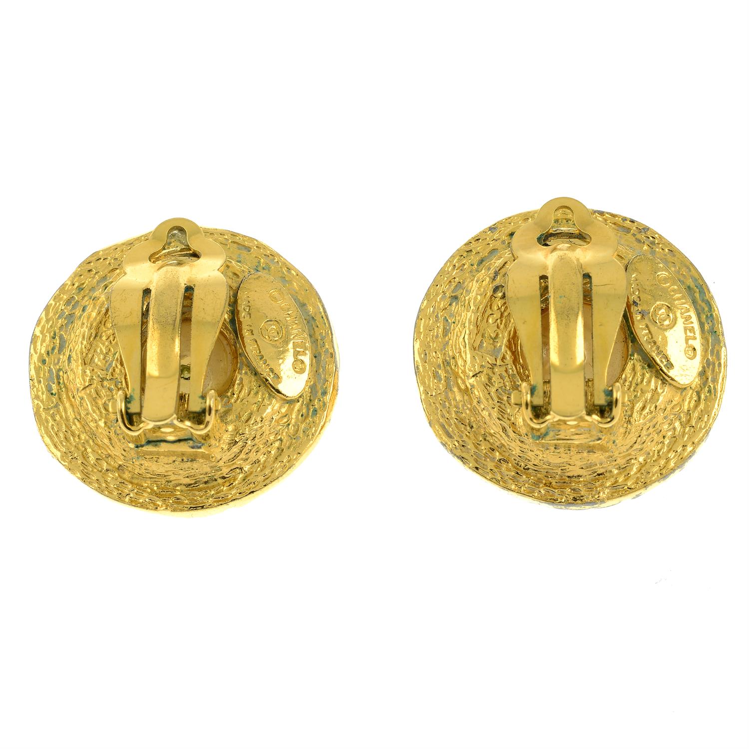 CHANEL - a pair of imitation circular-shape clip-on earrings. - Image 2 of 2