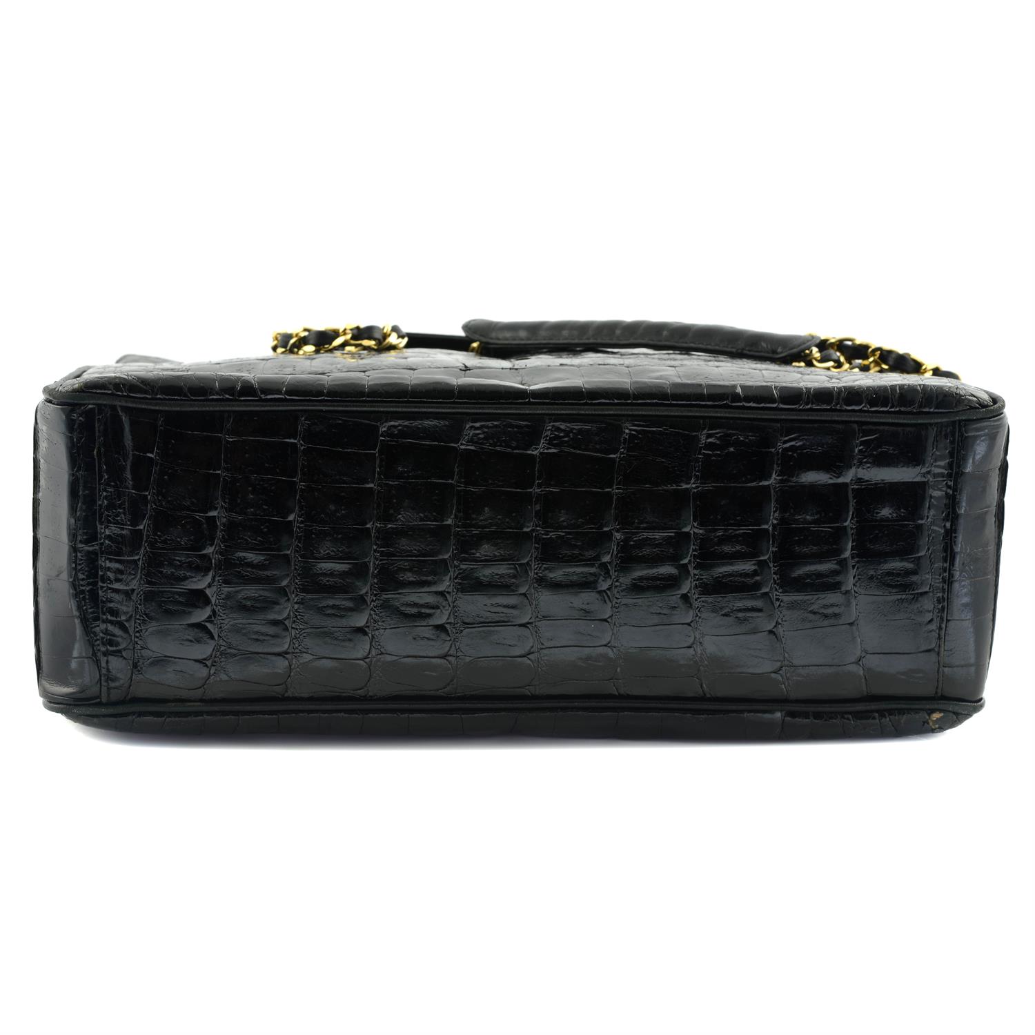 CHANEL - A black crocodile shoulder bag - Image 4 of 5